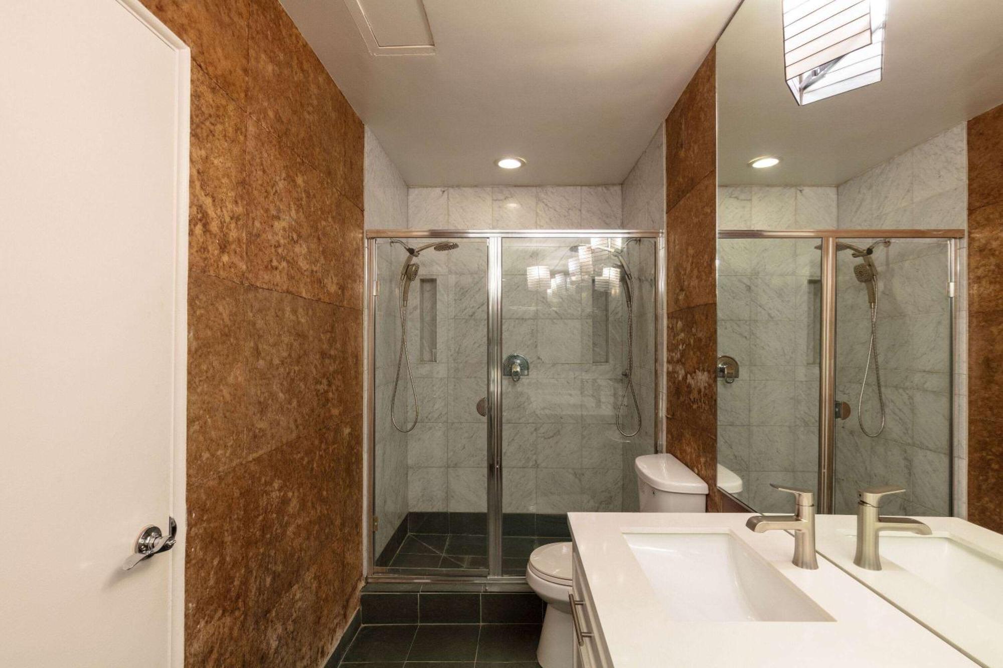 Travelodge By Wyndham Seattle By The Space Needle Ngoại thất bức ảnh